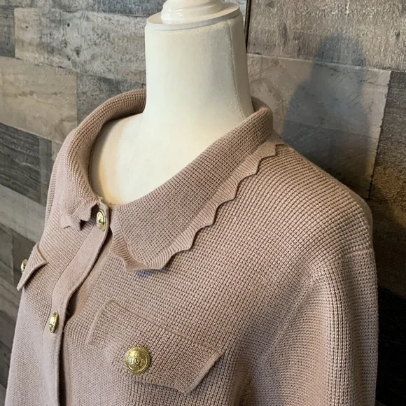 Tahari Sweater Jacket with Peter Pan collar and gold buttons - Picture 6 of 16